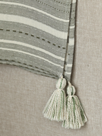 Kuscheldecke aus handgewebter Baumwolle mit Streifen und Quasten - Ansicht 8