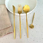 Besteck Set aus Edelstahl mit schlanken Griffen, modernes Design - Ansicht 4