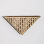 Blumentopf aus Holz zur Wandmontage mit geometrischem Dreieckdesign