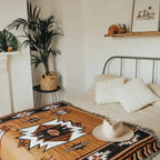 Kuscheldecke aus Baumwollmischung, wendbar mit geometrischem Muster