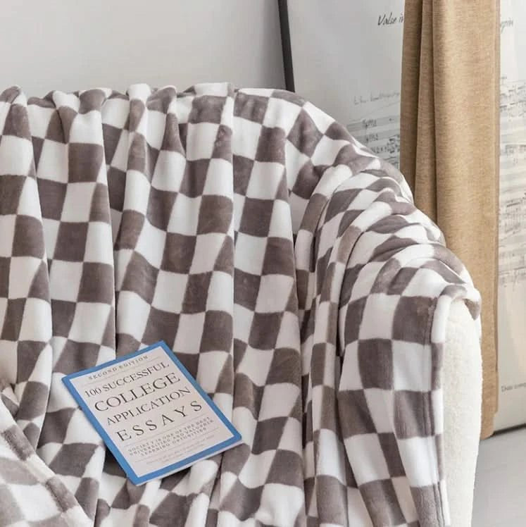Kuscheldecke aus Flanell-Fleece, weich und warm mit Karomuster