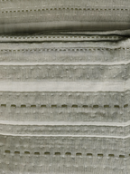 Kuscheldecke aus handgewebter Baumwolle mit Streifen und Quasten - Ansicht 4