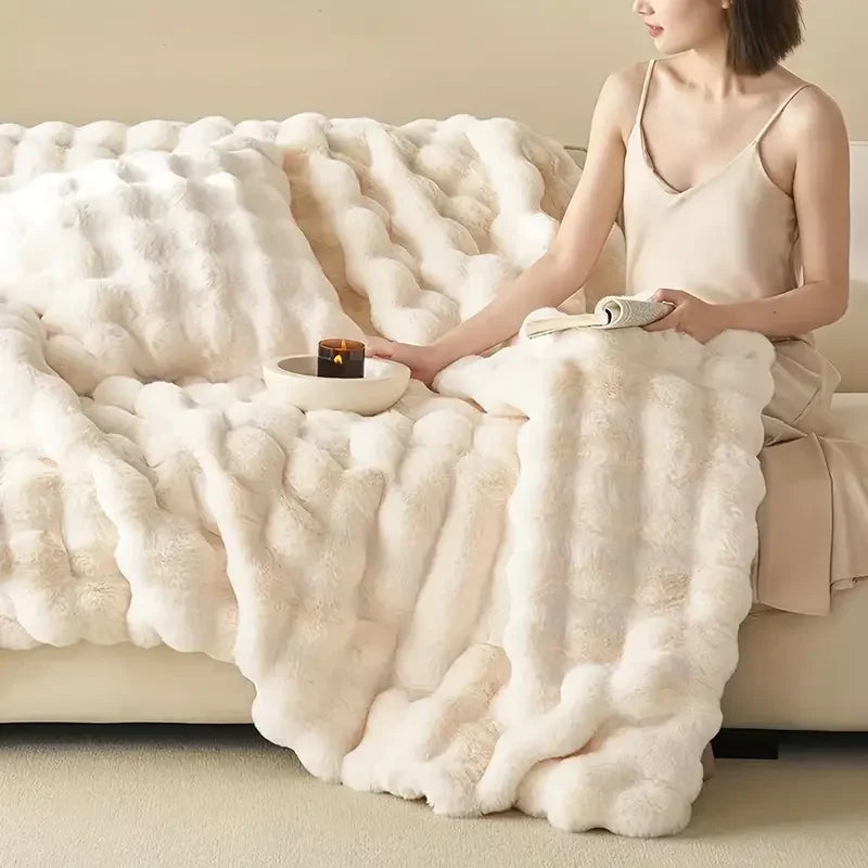 Kuscheldecke aus Teddyfleece, beidseitig weich und wärmend - Ansicht 2