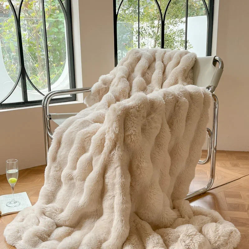 Kuscheldecke aus Teddyfleece, beidseitig weich und wärmend - Ansicht 9