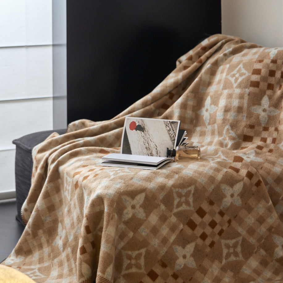 Kuscheldecke aus Wollmischung mit Hahnentritt-Jacquardmuster