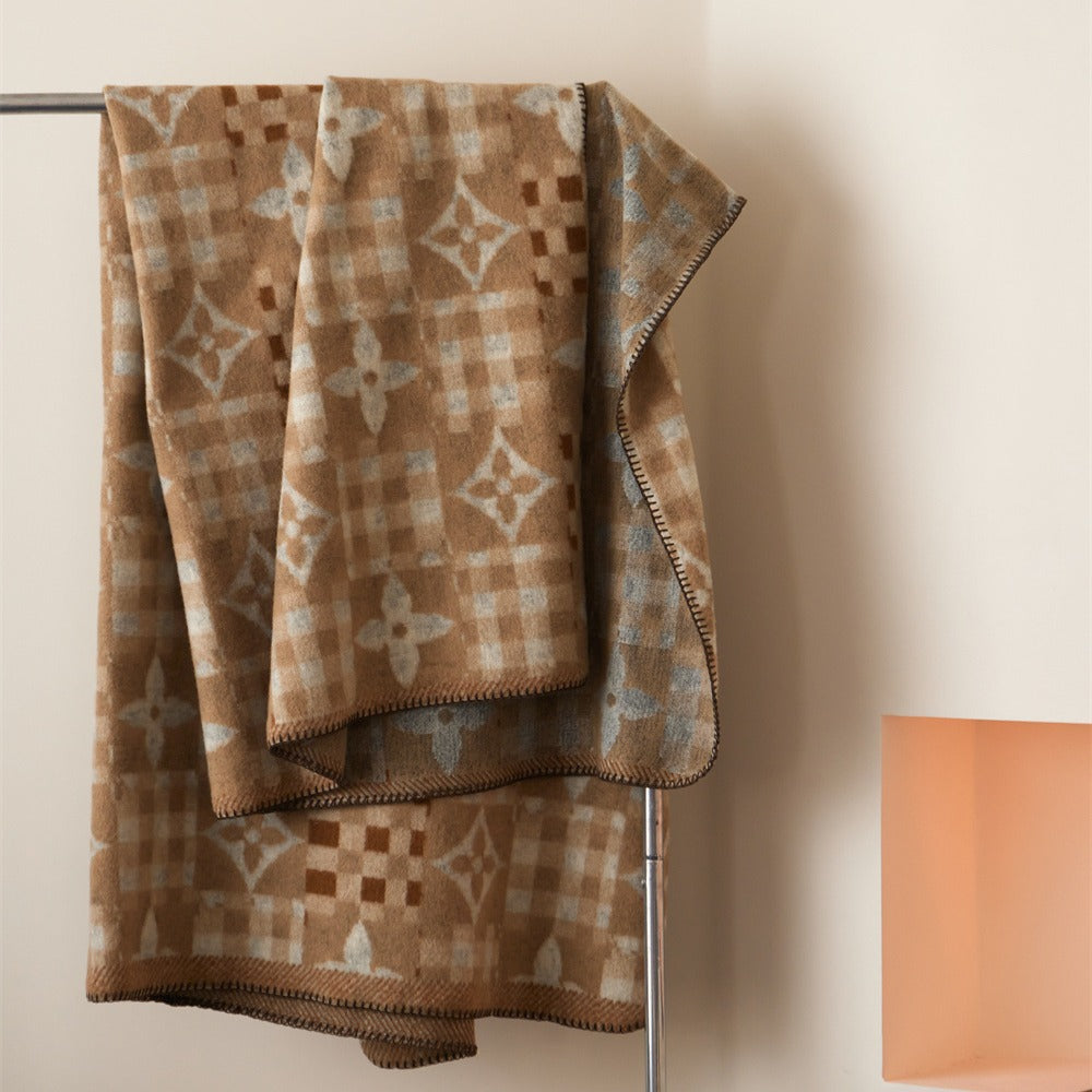 Kuscheldecke aus Wollmischung mit Hahnentritt-Jacquardmuster