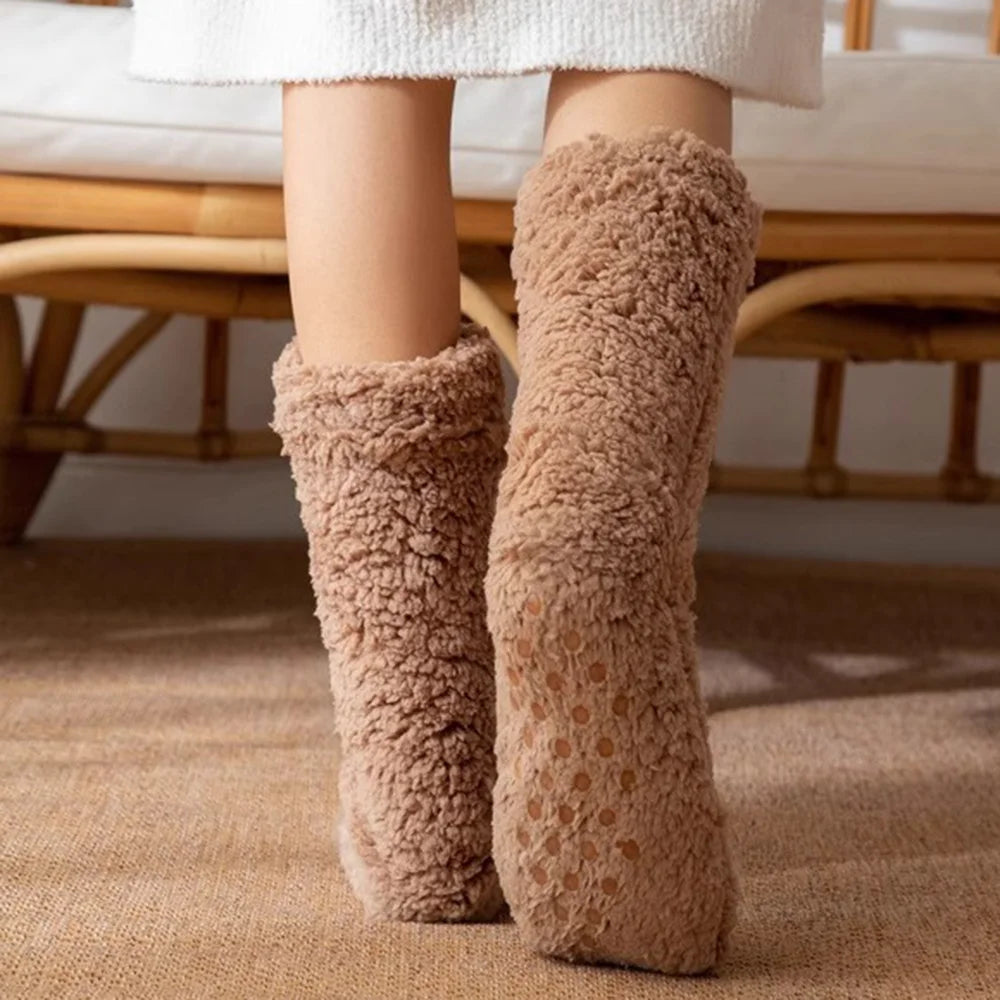 Kuschelsocken Damen aus Teddyfleece, wadenhohe Haussocken - Ansicht 3