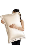 Satin Kissenbezug aus Lyocell mit Stehsaum und feiner Kontrastpaspel