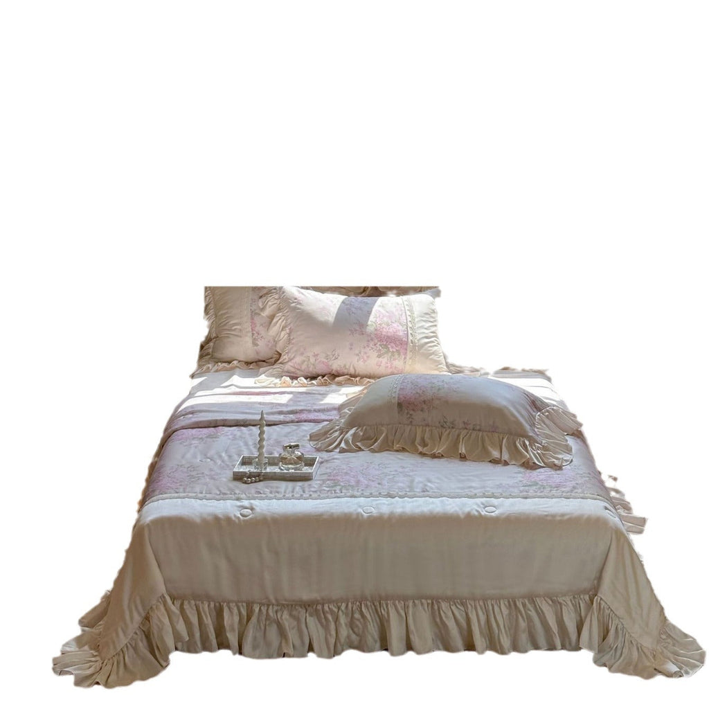 Satin Kissenbezug mit Rüschen, Spitzenborte und Blumeneinsatz
