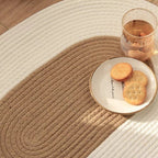 Teppich aus Hanf, oval und handgeflochten im Boho-Stil