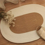 Teppich aus Hanf, oval und handgeflochten im Boho-Stil