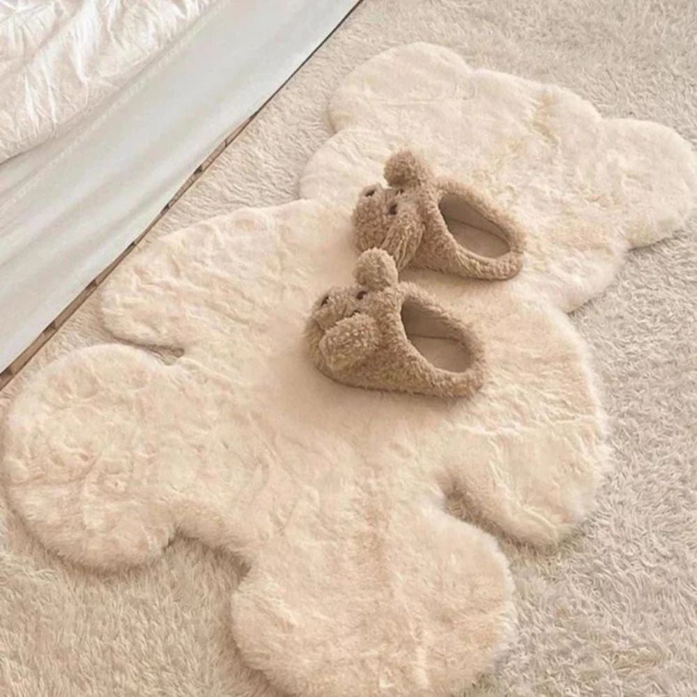 Teppich in Teddybärform, flauschig und maschinenwaschbar