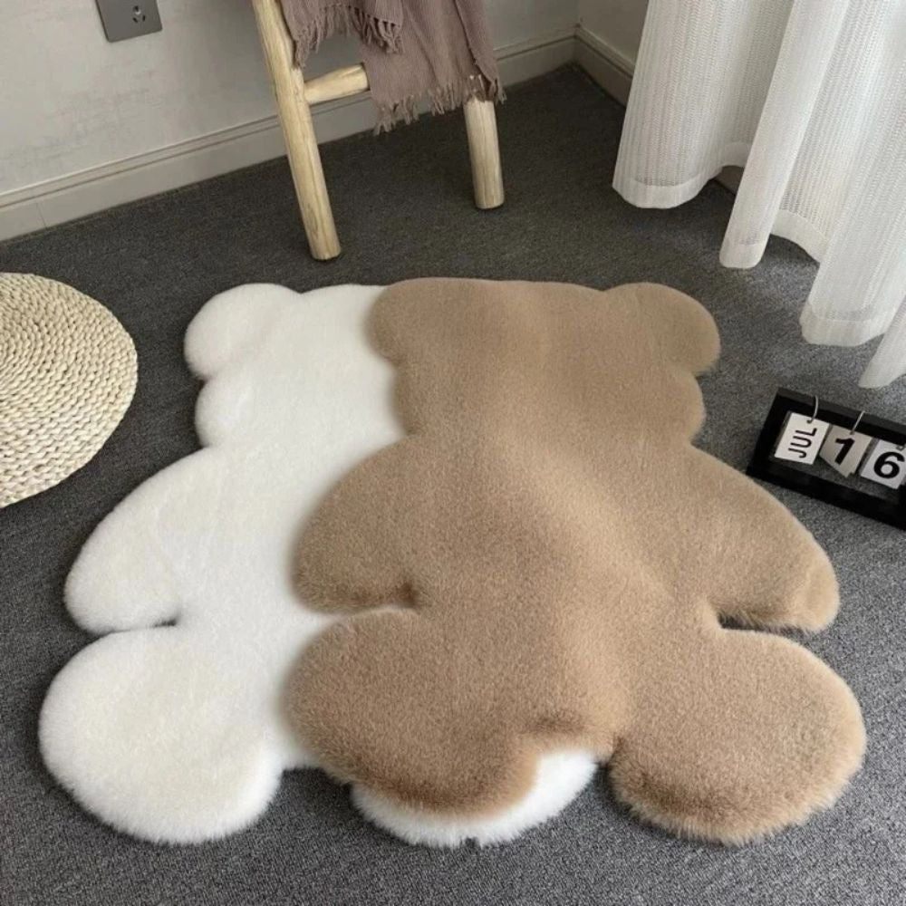Teppich in Teddybärform, flauschig und maschinenwaschbar