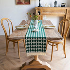 Tischläufer mit Rautenmuster und Fransen im Retrodesign