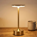 Tischlampe aus Metall mit LED, kabellos aufladbar und dimmbar