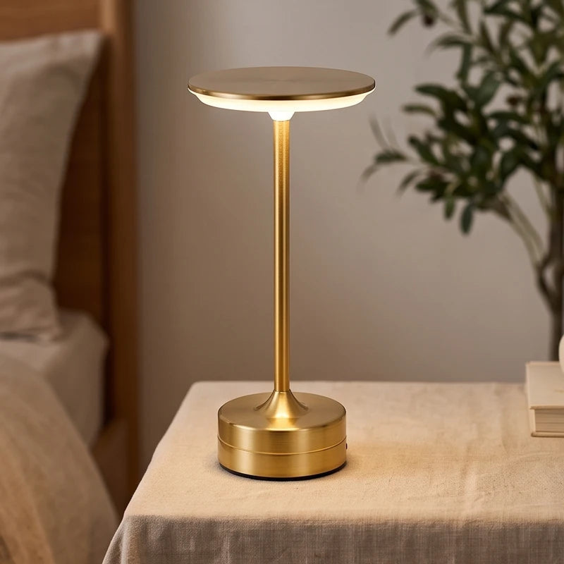Tischlampe aus Metall mit LED, kabellos aufladbar und dimmbar - Ansicht 2