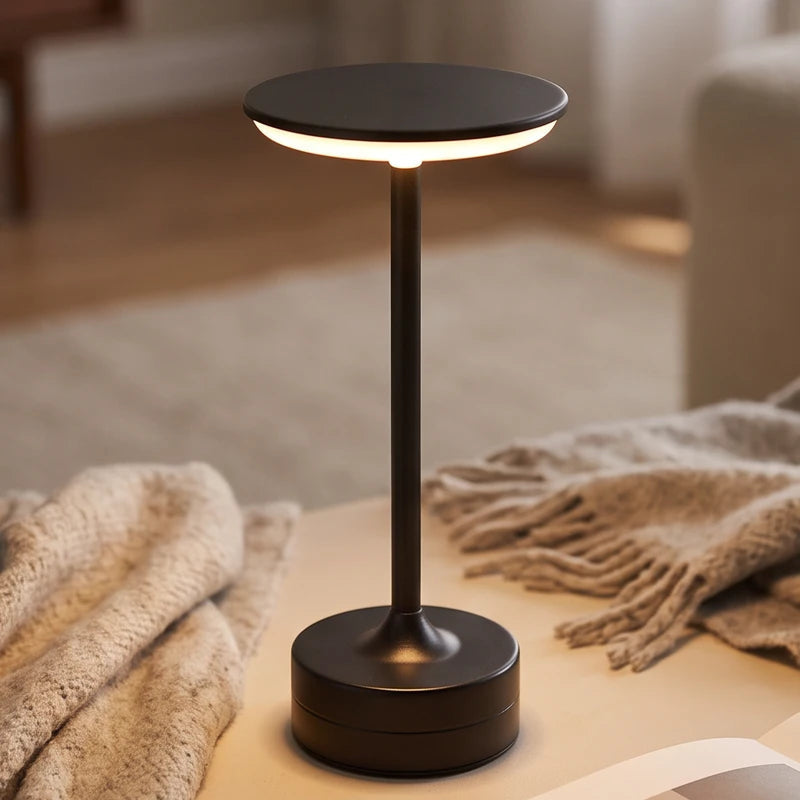 Tischlampe aus Metall mit LED, kabellos aufladbar und dimmbar - Ansicht 6