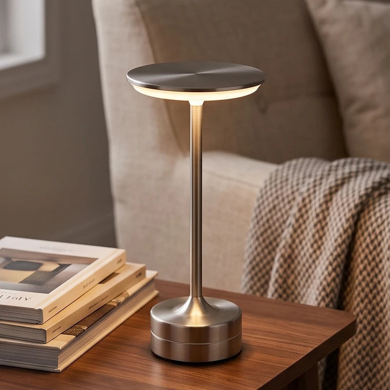 Tischlampe aus Metall mit LED, kabellos aufladbar und dimmbar - Ansicht 8