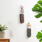 Vase aus Glas mit handgefertigtem Holzrahmen zur Wandmontage