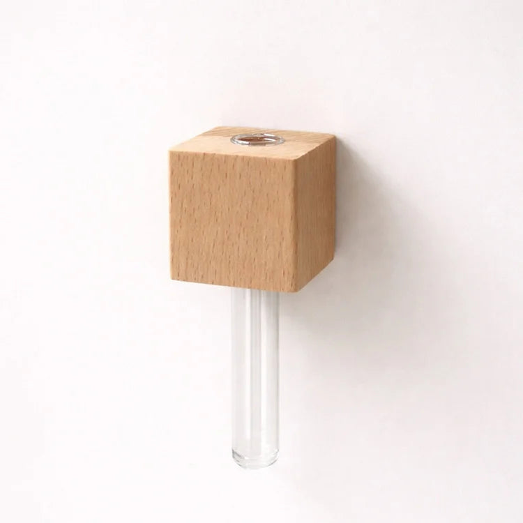 Vase mit magnetischem Holzhalter und herausnehmbarem Glasröhrchen