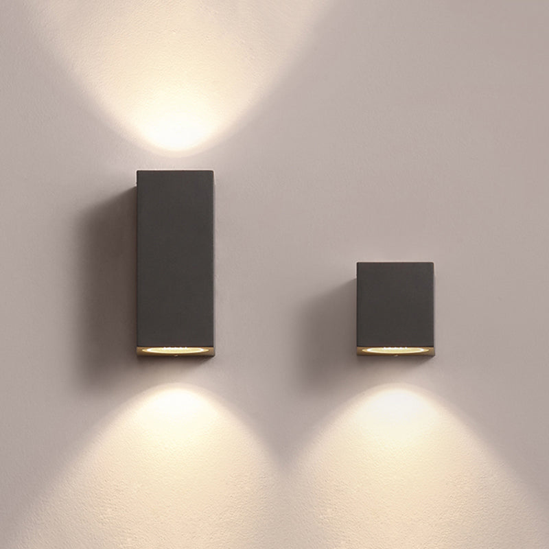 Wandlampe aus Metall und Glas mit LED, wetterfest für aussen