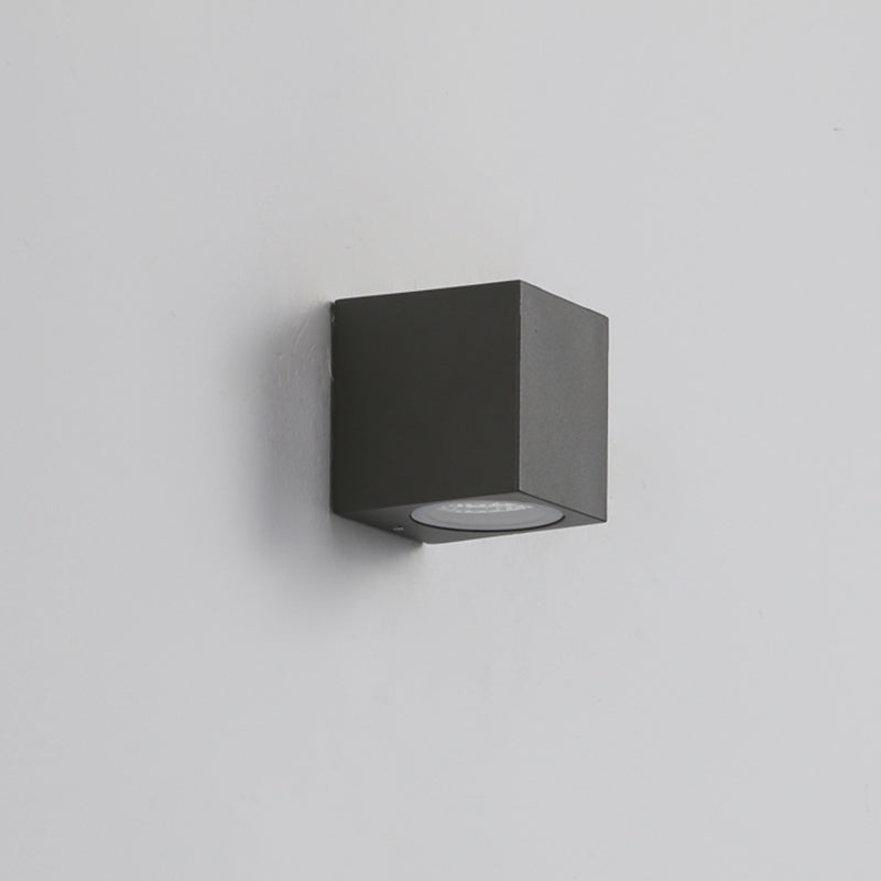 Wandlampe aus Metall und Glas mit LED, wetterfest für aussen