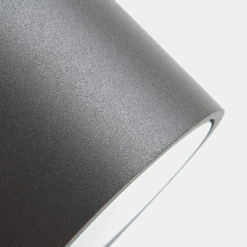 Wandlampe aus Metall und Glas mit LED, wetterfest für aussen