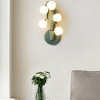 Wandlampe mit Orchideenmotiv, G4-Fassung und botanischem Blattwerk