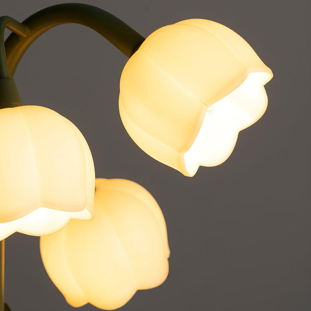 Wandlampe mit Orchideenmotiv, G4-Fassung und botanischem Blattwerk