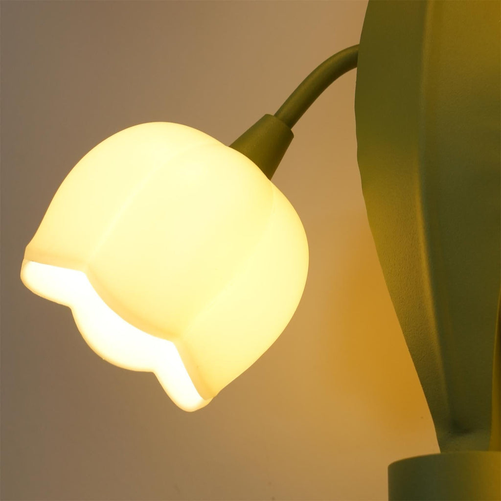 Wandlampe mit Orchideenmotiv, G4-Fassung und botanischem Blattwerk