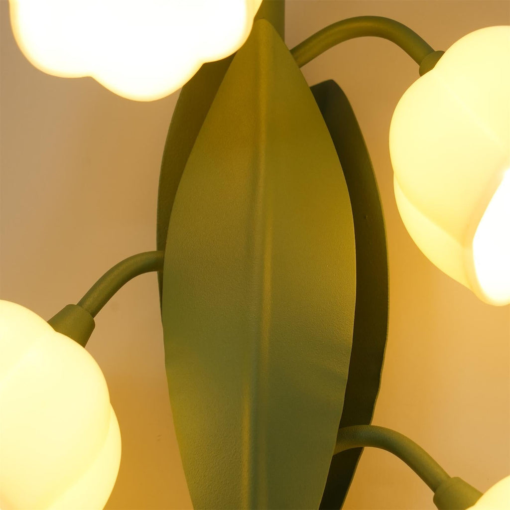 Wandlampe mit Orchideenmotiv, G4-Fassung und botanischem Blattwerk