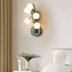 Wandlampe mit Orchideenmotiv, G4-Fassung und botanischem Blattwerk