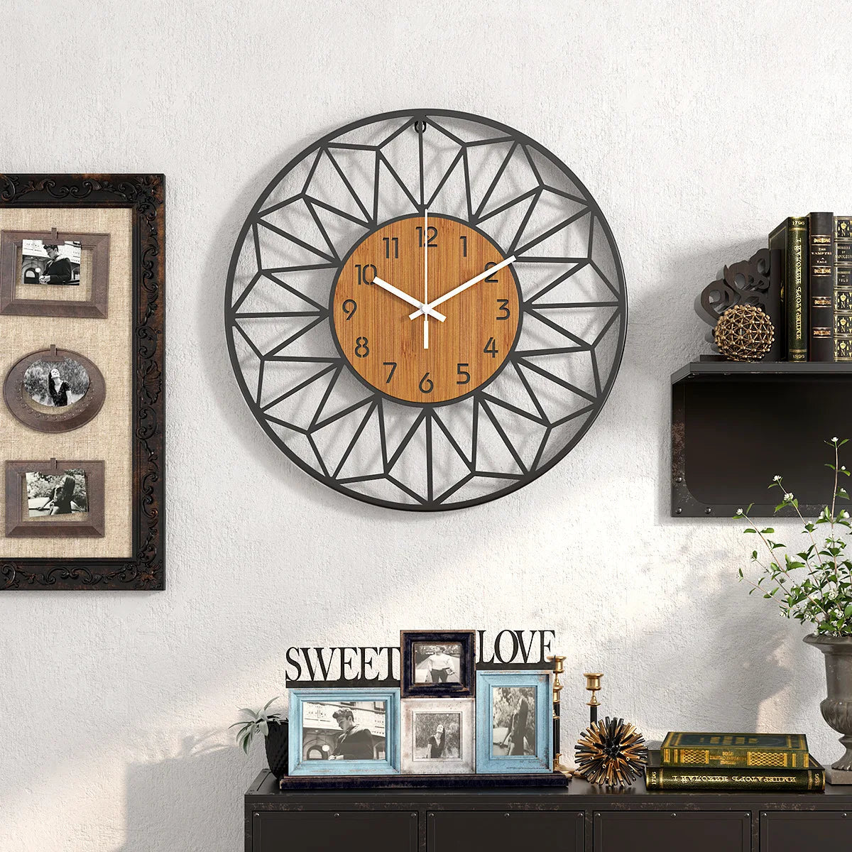 Wanduhr aus Metall mit geometrischem Rahmen, lautloses Quarzuhrwerk