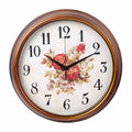 Wanduhr im nostalgischen Stil mit Blumenmotiv und grossen Ziffern