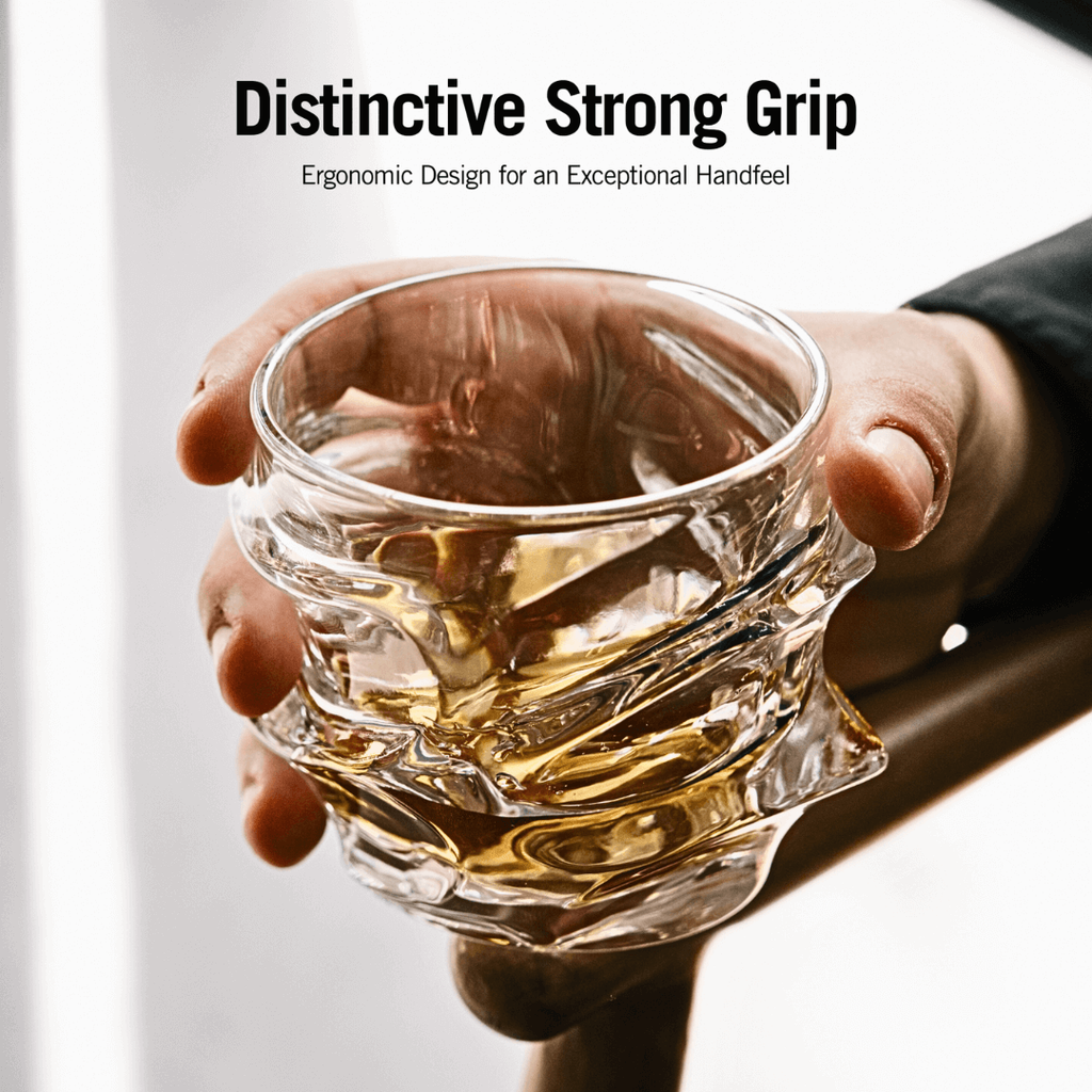 Whiskyglas aus Kristallglas mit Wellenrelief und glatter Innenseite - Ansicht 3